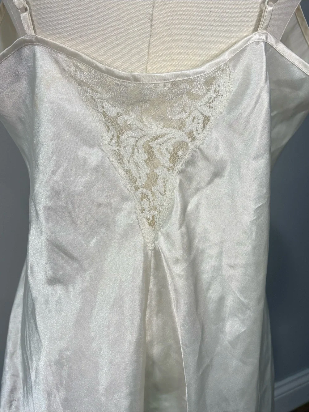 VTG Victorias Secret Ivory Slip Dress Gold Label Lace Satin Coquette Bridal Sz L